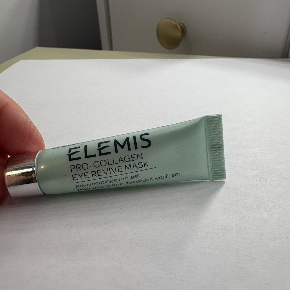 ELEMIS Bundle- Peptide Eye Recovery Cream, Peptide Plumping Facial, Enzyme Peel - Picture 7 of 7